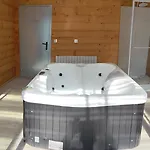 Appartement Les Caisses En Bois Et Acces Pmr -oslo- Charmes (Vosges)