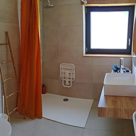 Les Caisses En Bois Et Acces Pmr -oslo-